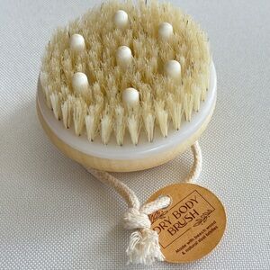 NWT Granado Dry Brush